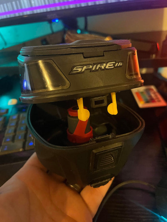 Spire Fangz